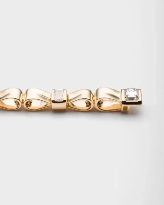 Eternal Gold Bow Bracelet in Yellow Gold and Laboratory-Grown Diamonds