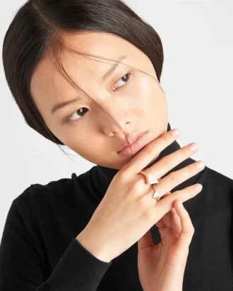 Eternal Gold Chain Ring in Yellow Gold with Diamonds