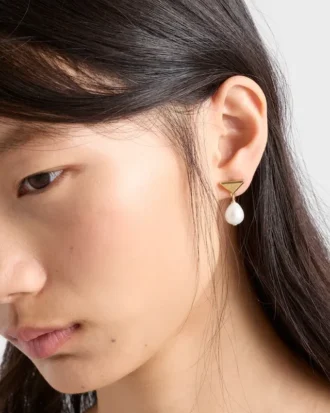 Metal Earrings with Pearls