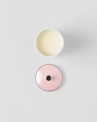 Porcelain Scented Candle – Lipstick Style