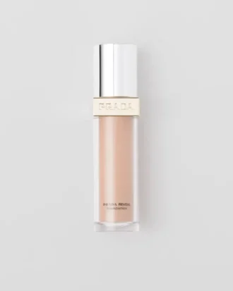 Prada Reveal Skin Optimizing Foundation – Mn40 – Medium Neutral