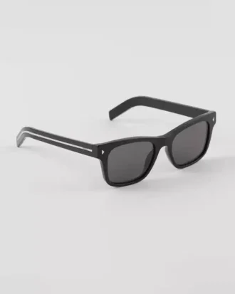 Sunglasses with Iconic Metal Plaque