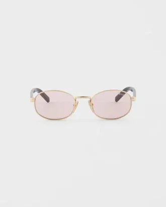 Sunglasses with the Iconic Metal Plaque