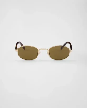 Sunglasses with the Iconic Metal Plaque