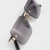 Sunglasses with the Iconic Metal Plaque